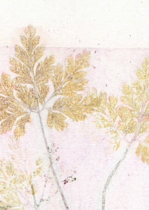 Original botanisk kunsttryk af blade i pink og gule toner. 20,4x26,6 cm.